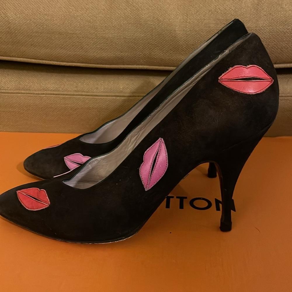 Women's Black Pumps with Red and Pink Accents - Picture 2 of 5